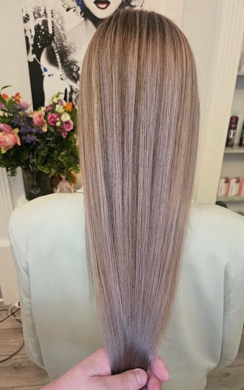 Langes Haar mit Balayage